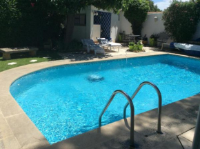 VILLA MIREILLE CALME ARBOREE PISCINE SANS VIS A VIS SECURISEE
